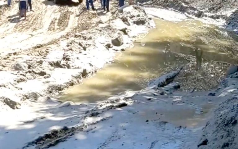मुड्खु भञ्ज्याङदेखि तीनपिप्ले सडक