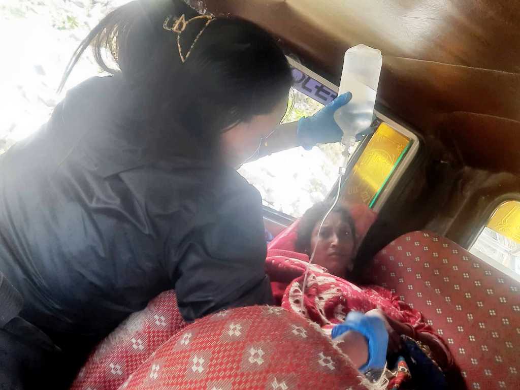 गर्भवती नर्मता विक