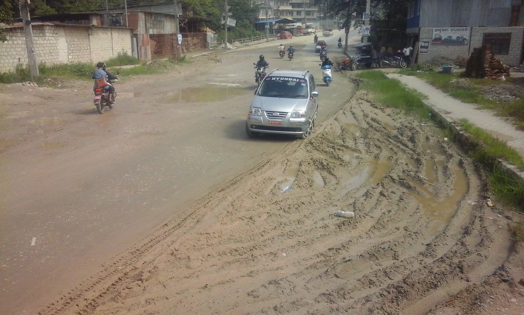 चाबहिल-जोरपाटी-थली-साँखु सडक