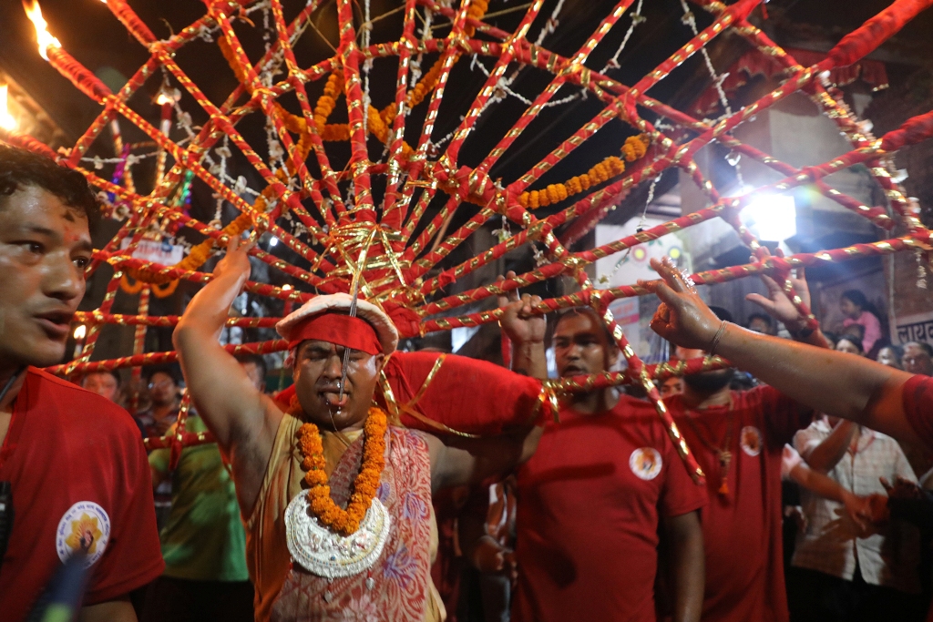 जिब्रो छेड्ने जात्रा वीरेन्द्रभक्त गजुँ श्रेष्ठ