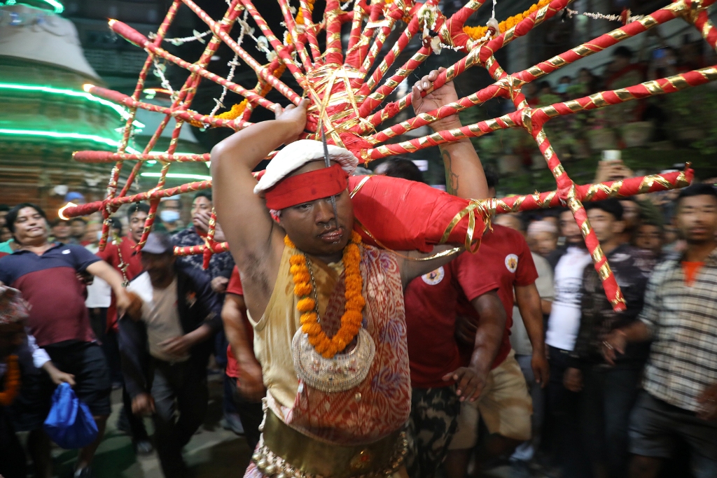 जिब्रो छेड्ने जात्रा वीरेन्द्रभक्त गजुँ श्रेष्ठ