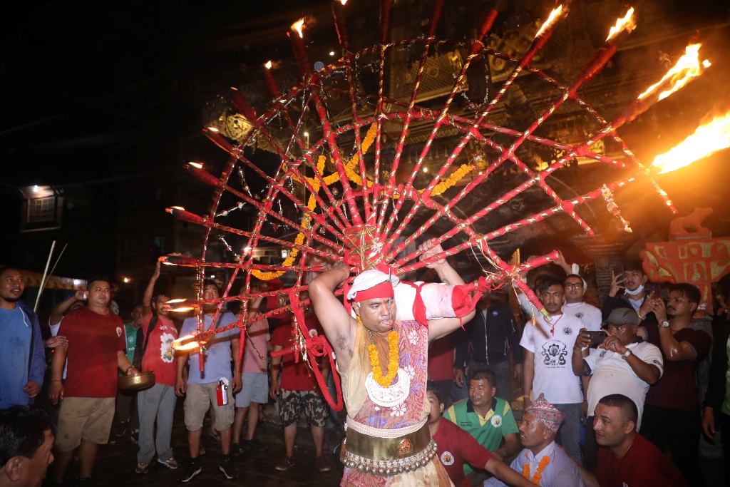 जिब्रो छेड्ने जात्रा वीरेन्द्रभक्त गजुँ श्रेष्ठ