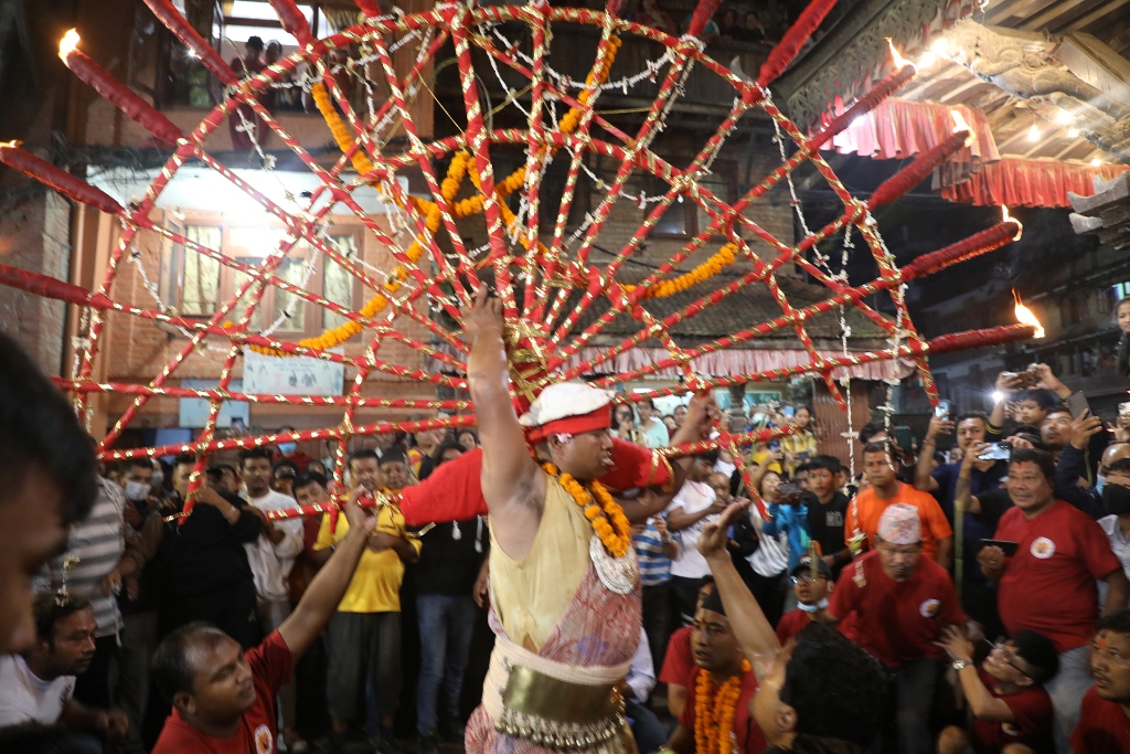 जिब्रो छेड्ने जात्रा वीरेन्द्रभक्त गजुँ श्रेष्ठ