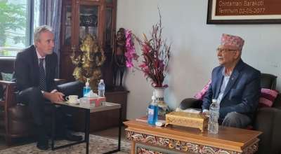 एमाले अध्यक्ष ओली र विश्व बैंकका उपाध्यक्षबीच शिष्टाचार भेट