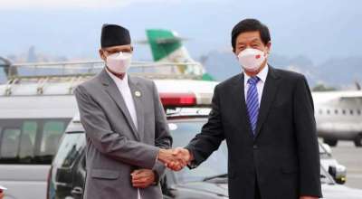 ली चान्शु र अग्निप्रसाद सापकोटा