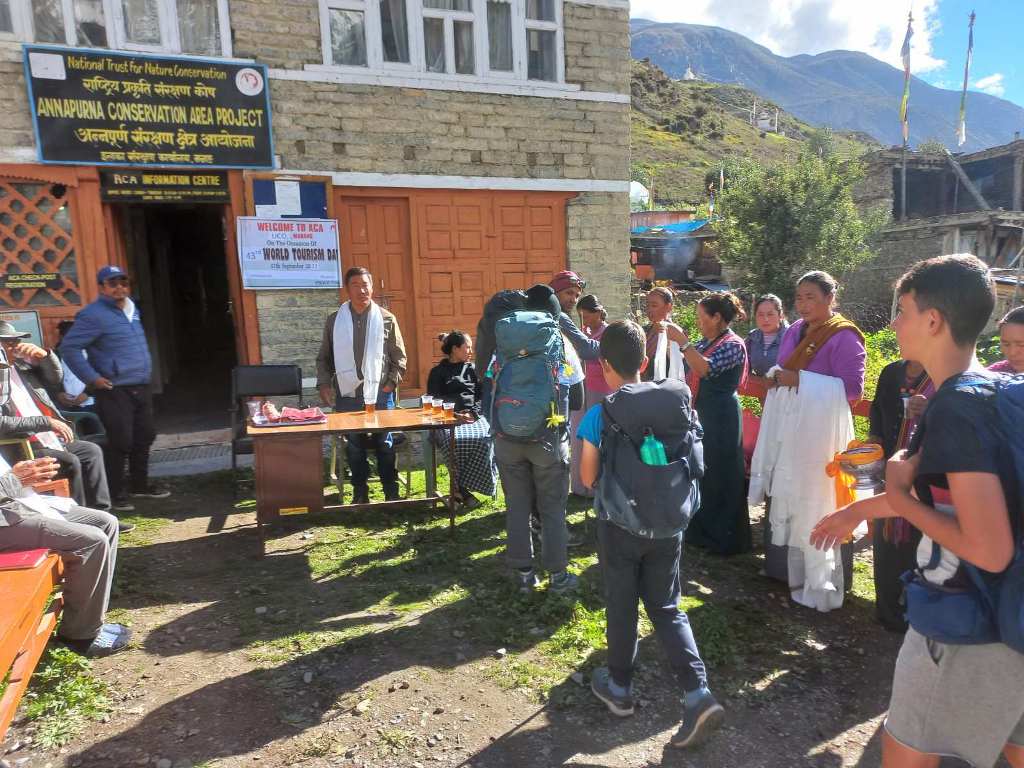 मनाङ पर्यटक