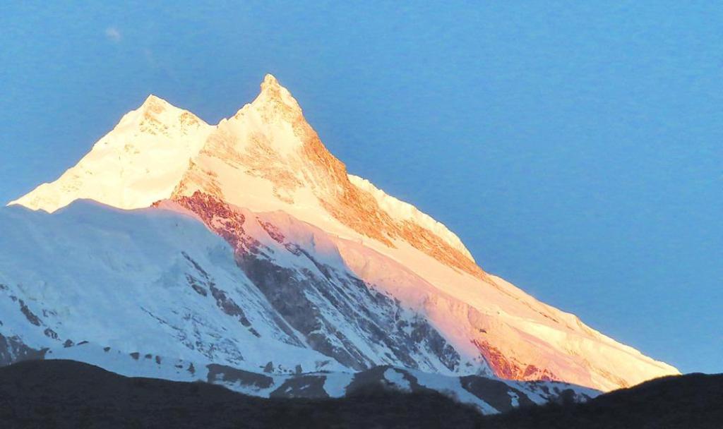 मनास्लु हिमाल