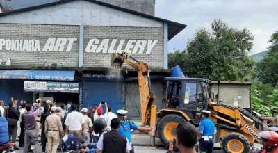 पोखरामा महानगरको डोजर