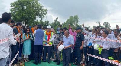 प्रचण्डद्वारा निर्मल लामा बहुप्राविधिक शिक्षालय भवन शिलान्यास