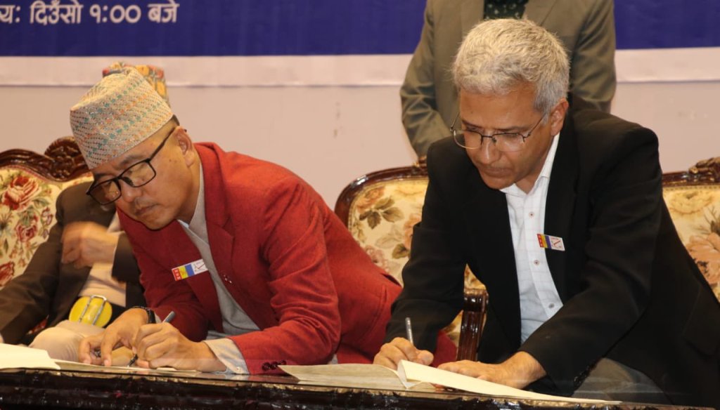 राजेन्द्र लिङ्देन र रवीन्द्र मिश्र