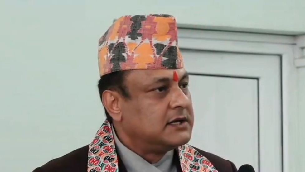 सर्वेन्द्र खनाल