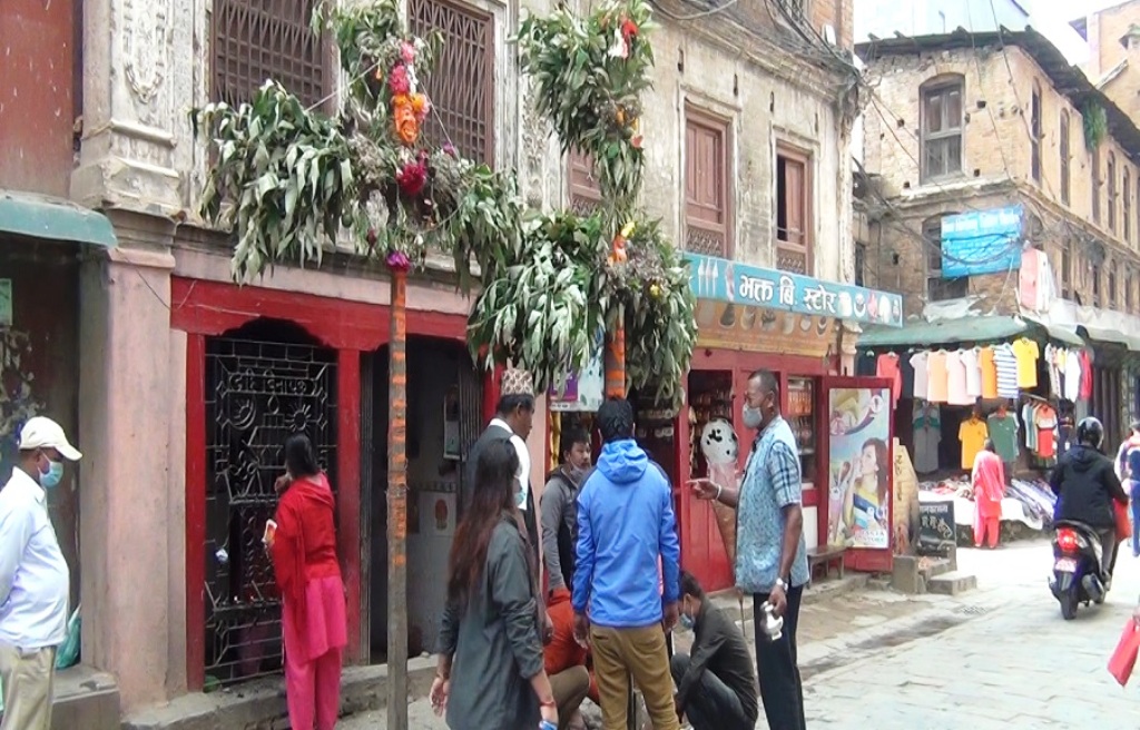 भक्तपुरमा ईन्द्रजात्रा