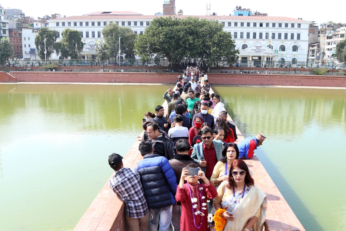 बालगोपालेश्वर मन्दिर सामूहिक भाइटीका