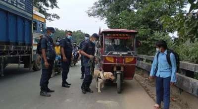 बारा प्रहरीको ज्यादती