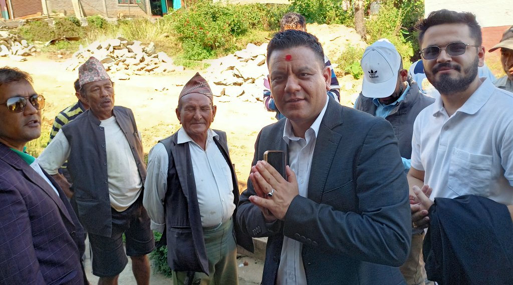 डा. सूर्य पाठक