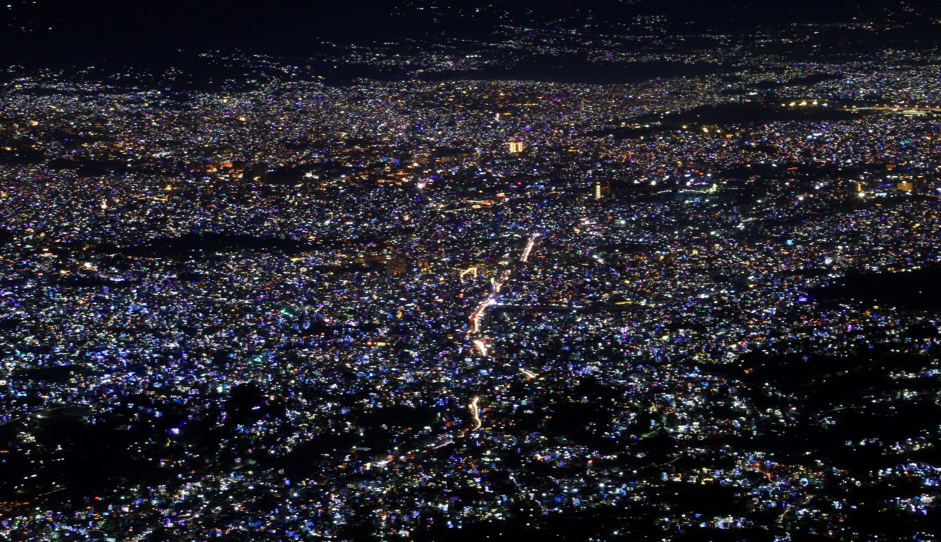 झलमल काठमाडौँ उपत्यका 