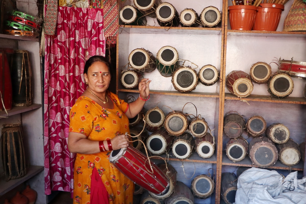 मादल व्यवसाय