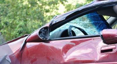 रुपन्देहीमा कारको ठक्कर