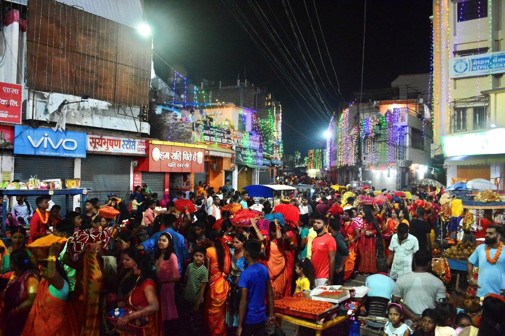 दशैं अर्थतन्त्र चलायमान