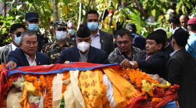 प्रधानमन्त्री देउवाद्वारा जोशीप्रति श्रद्धाञ्जलि