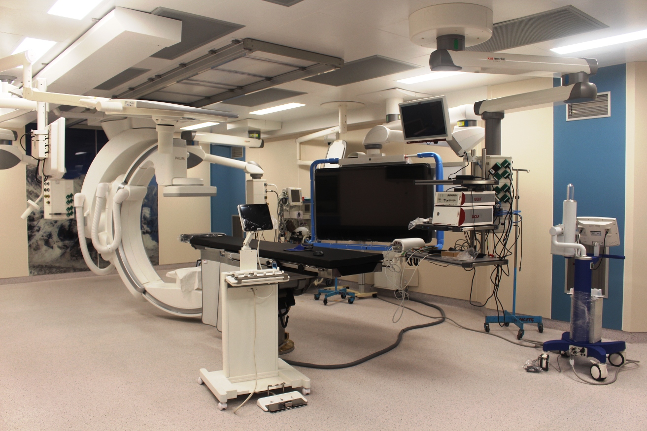 कार्डियो भास्कुलर हाइब्रिड थिएटर