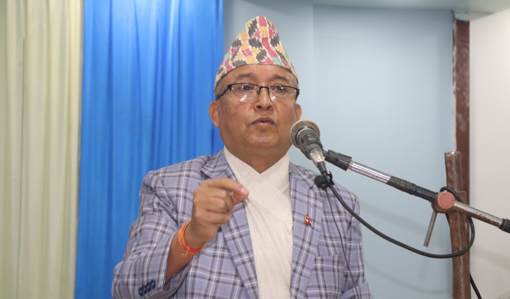 दिनेशकुमार थपलिया