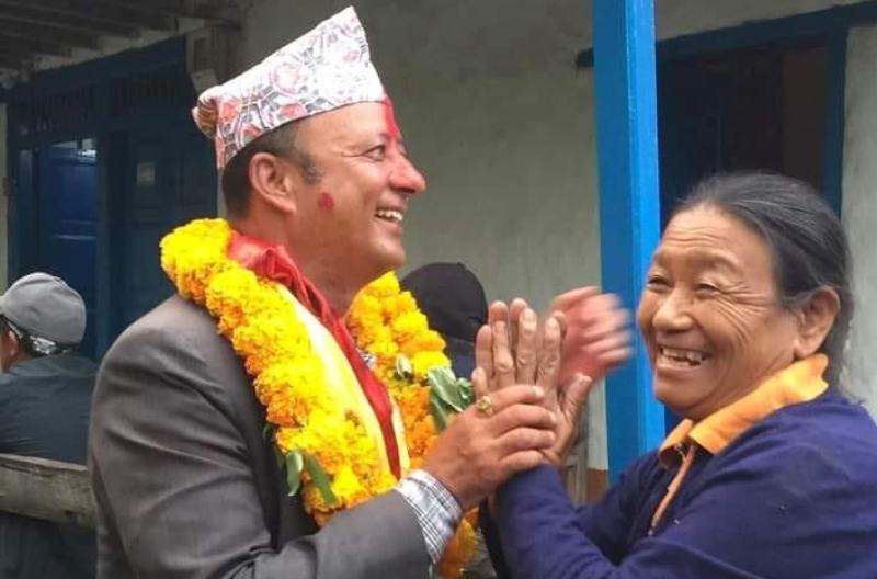 दिपक खड्का