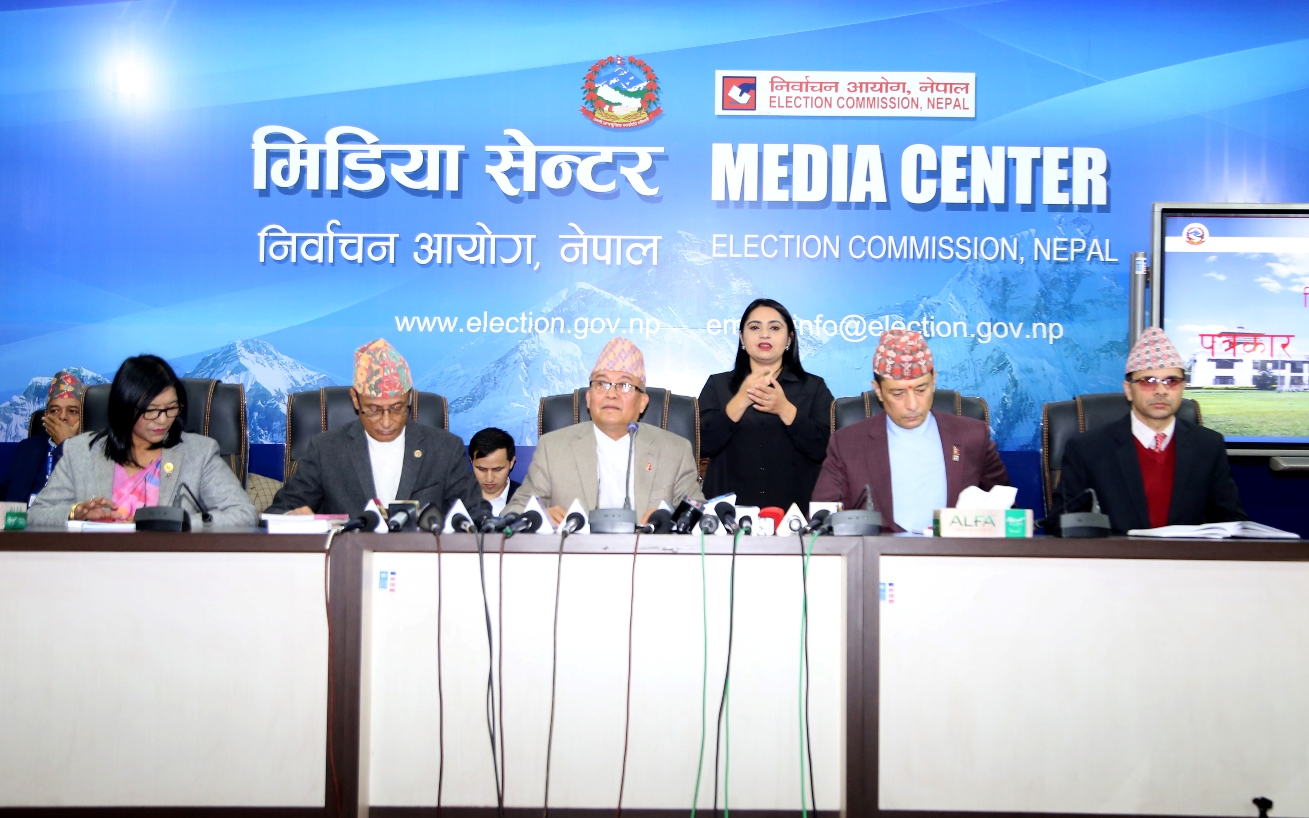 प्रमुख निर्वाचन आयुक्त दिनेशकुमार थपलिया