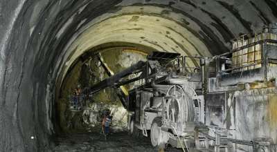 ओलीद्वारा नागढुङ्गा-नौबिसे सुरुङमार्ग अवलोकन