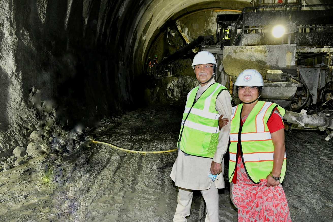 ओलीद्वारा नागढुङ्गा-नौबिसे सुरुङमार्ग अवलोकन 