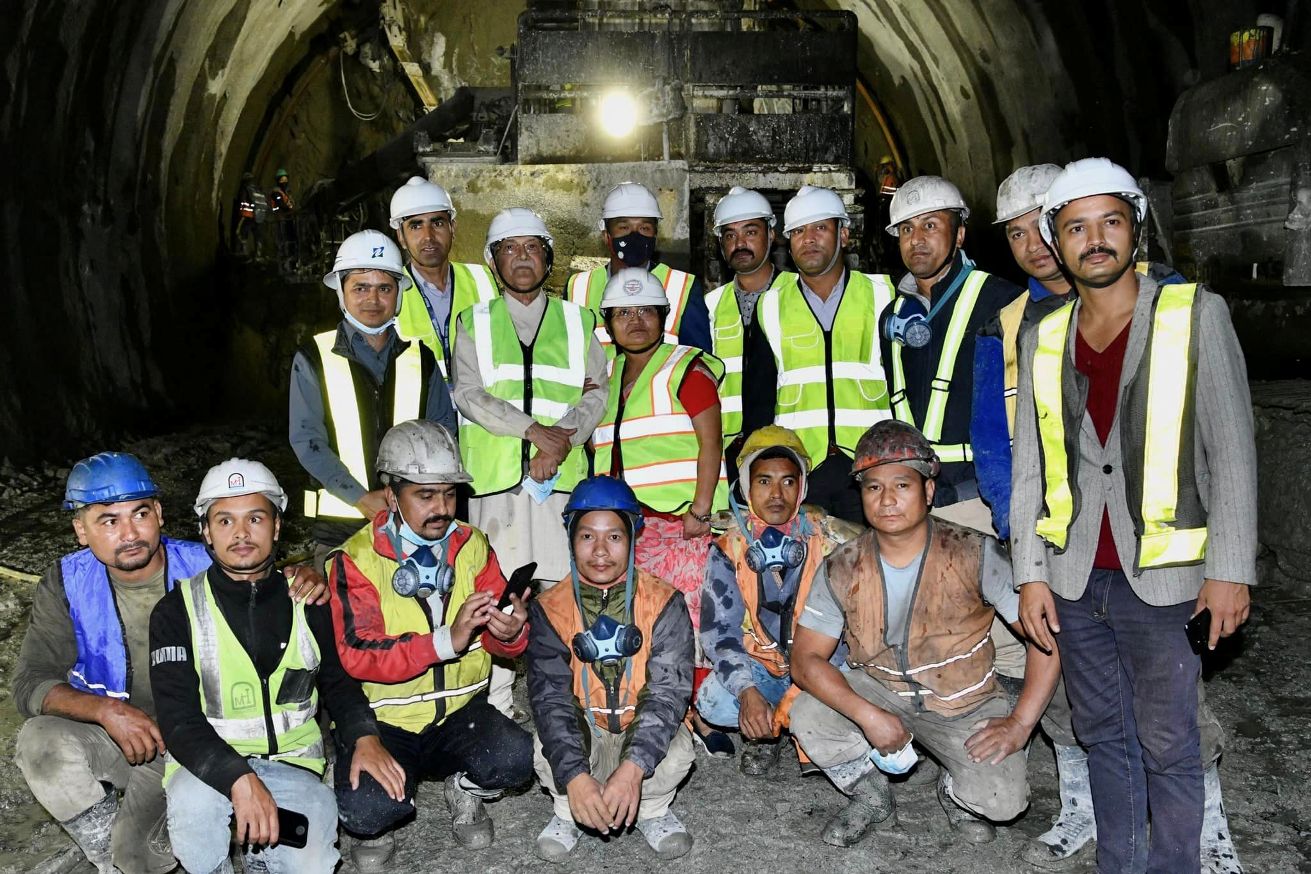 ओलीद्वारा नागढुङ्गा-नौबिसे सुरुङमार्ग अवलोकन 