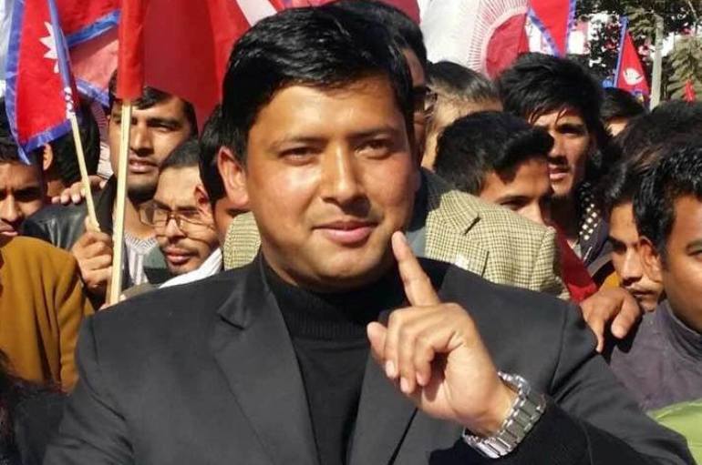 महेश बर्तौला