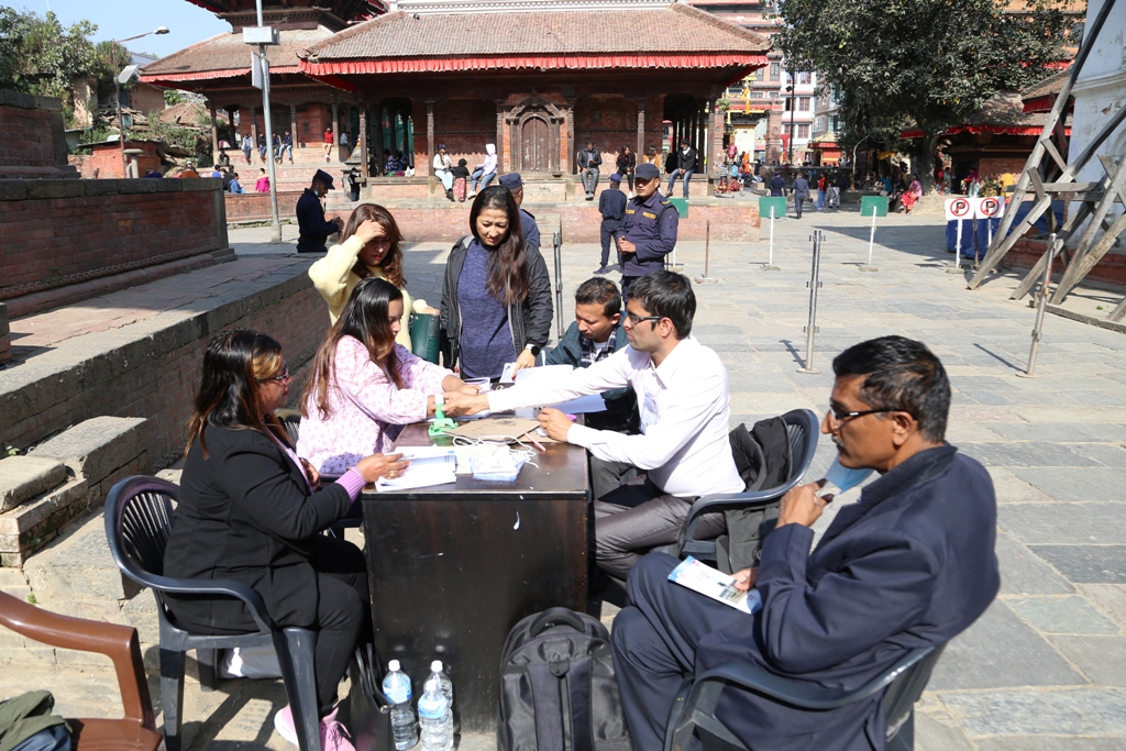 निर्वाचनमा खटिने कर्मचारी