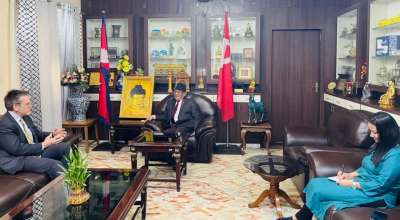 प्रचण्ड र अमेरिकी राजदूत थम्पसन