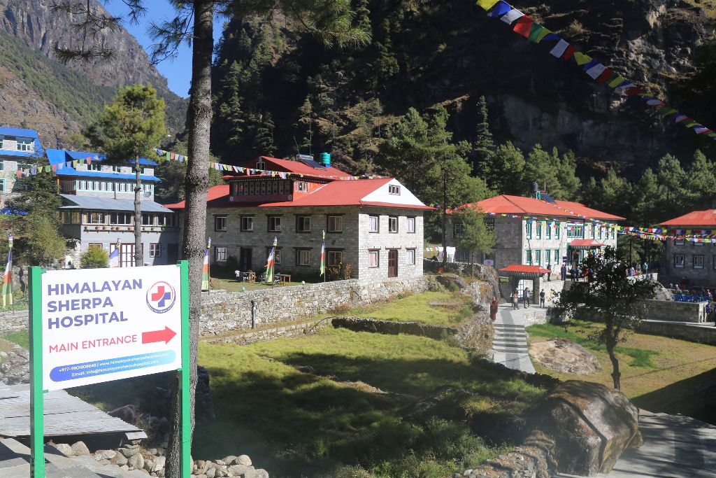 सगरमाथा पदमार्गमा अस्पताल
