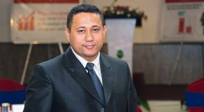 शिशिर खनाल