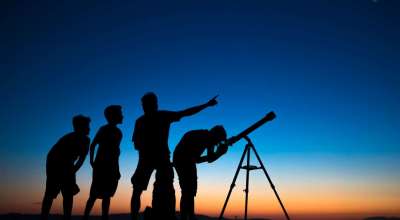 टेलिस्कोपबाट हेरे तारा, ग्रह र उपग्रह