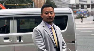 योगेश गौचन थकाली