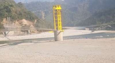 तीनमुखे झोलुङ्गे पुल