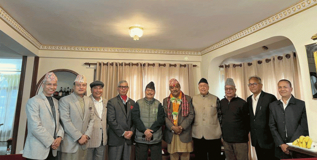 १३ पूर्वआईजीपी