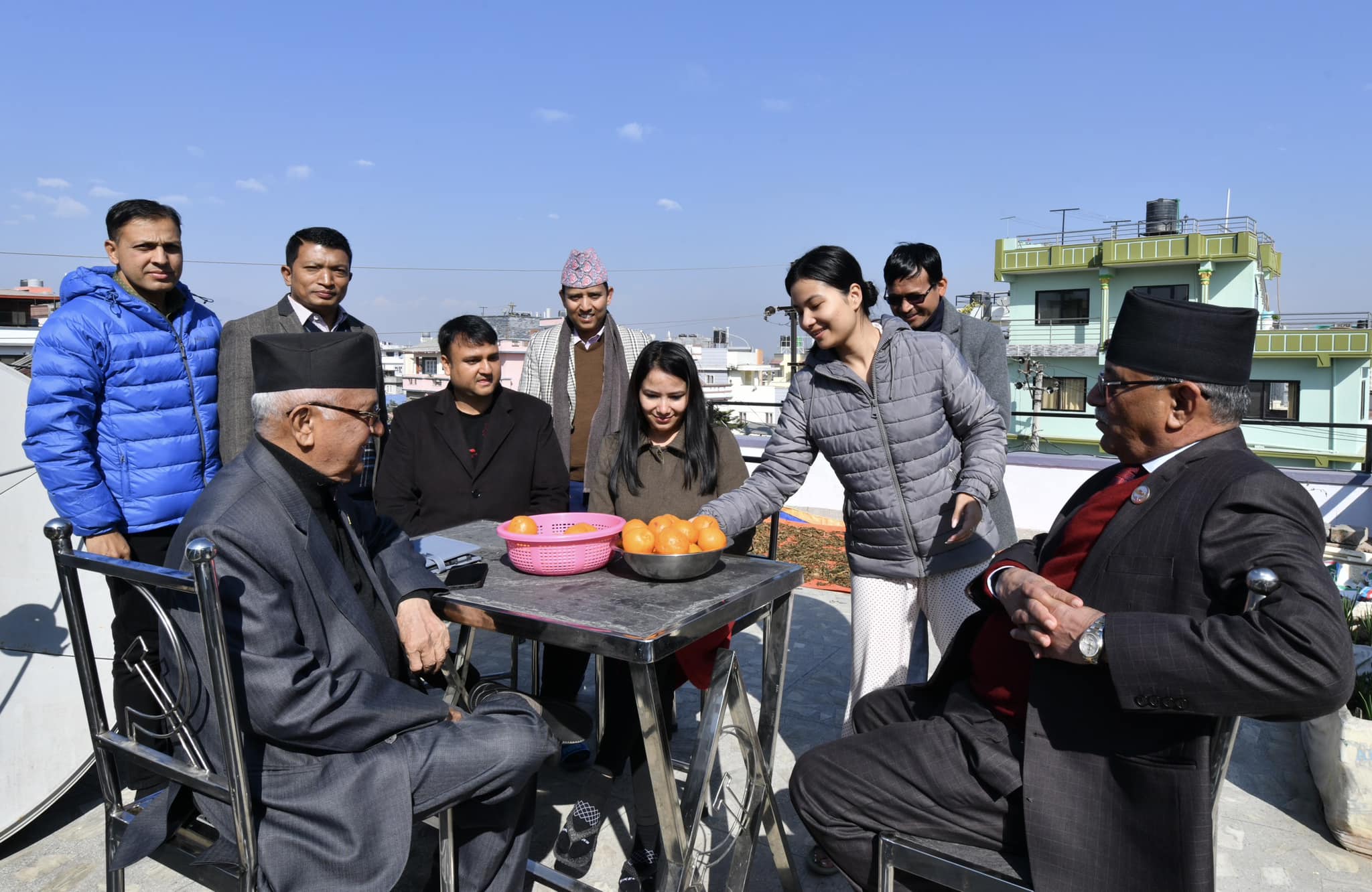 ओली र प्रचण्ड खुमलटारमा