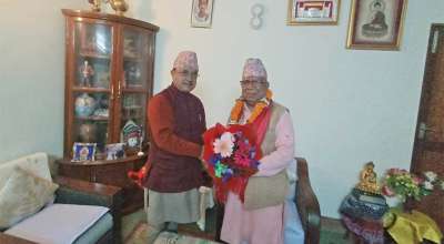 माधवकुमार नेपाल र पूर्णबहादुर खड्का