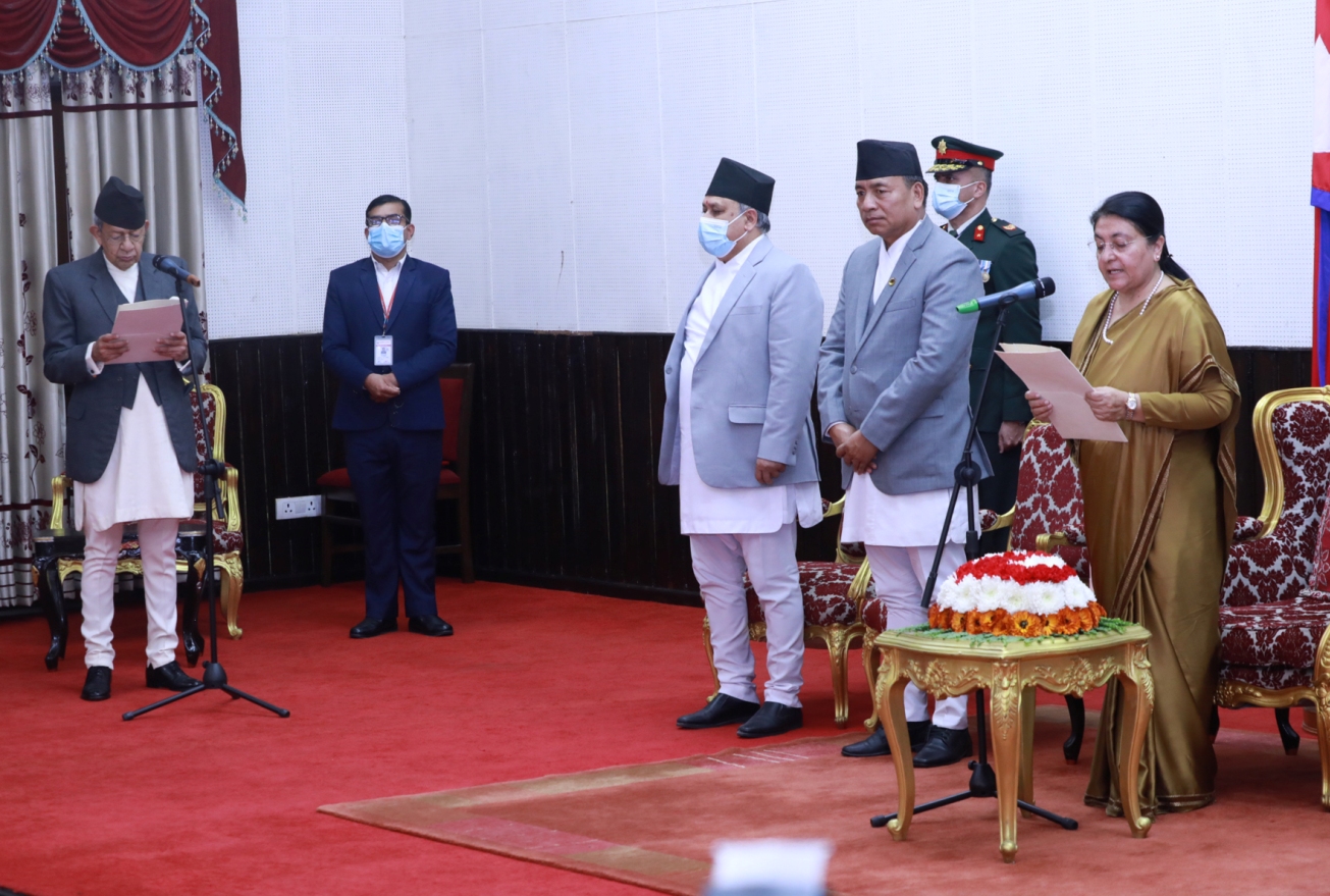 पशुपतिशमशेर जबराले लिए शपथ