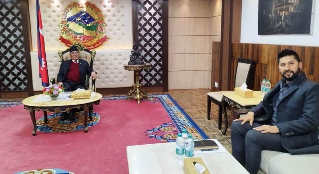 प्रचण्ड र रवि लामिछाने