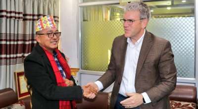 राजेन्द्र लिङ्देन र डिन थम्पसन