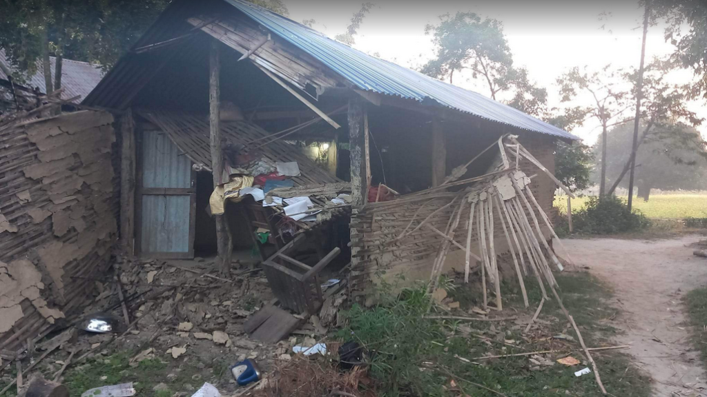 सप्तरीमा जङ्गली हात्तीले पाँचवटा घर भत्कायो