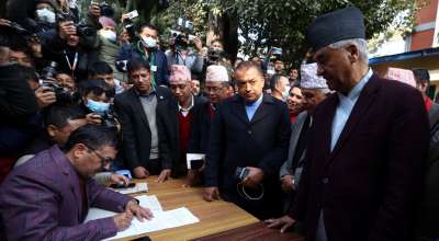 शेरबहादुर देउवा र गगनकुमार थापा