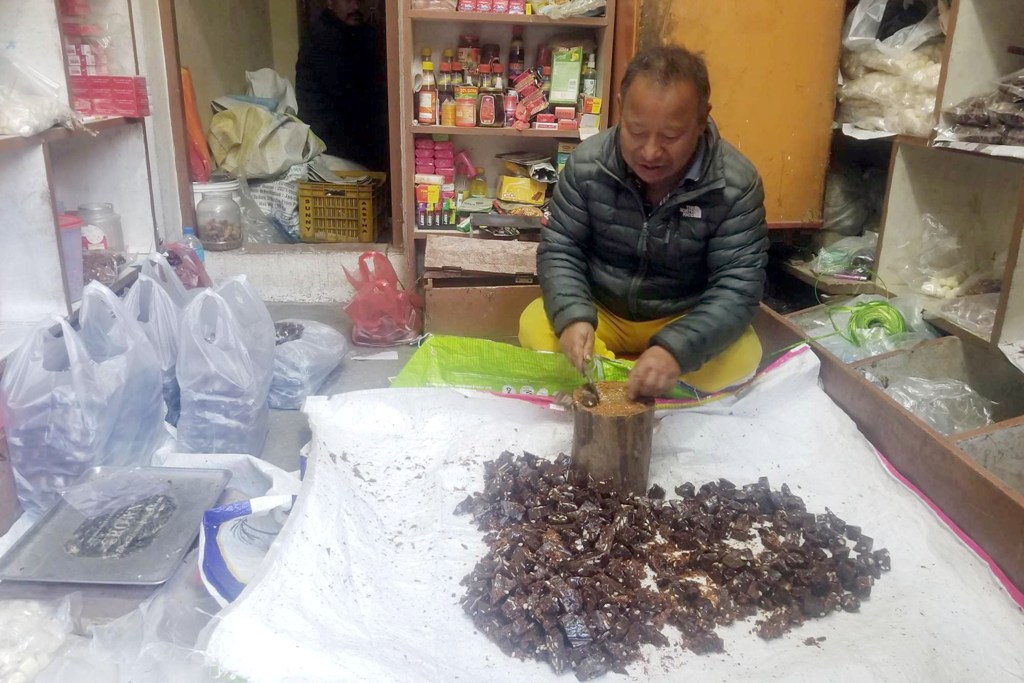 चाकुको माग