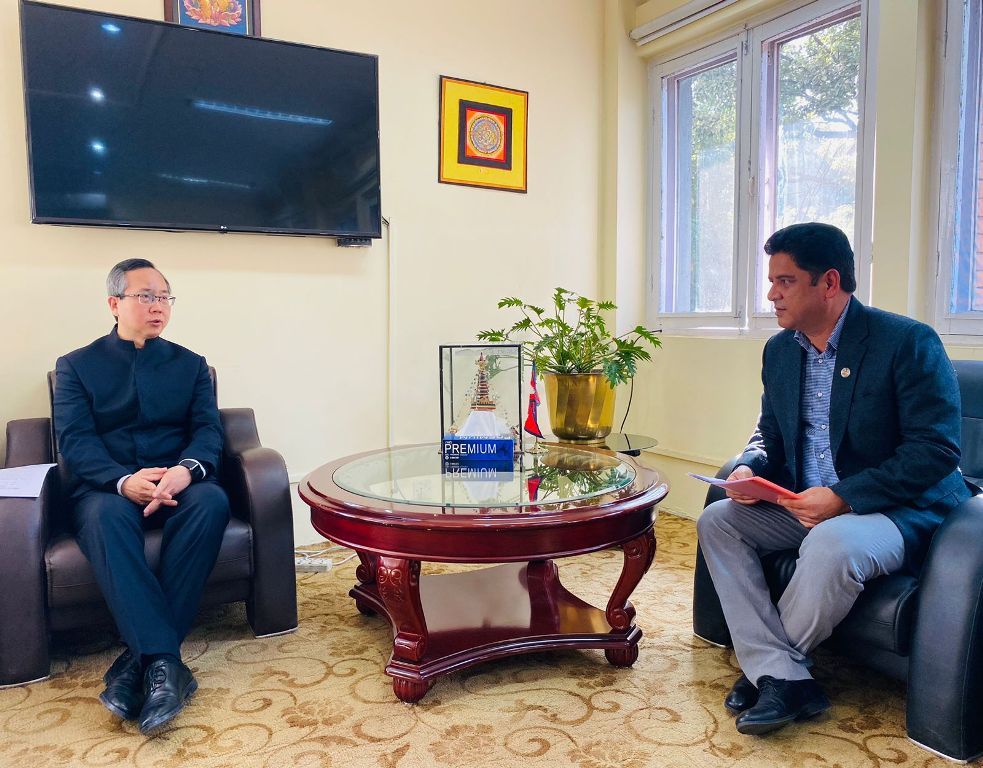 दामोदर भण्डारी र चेन सोङ