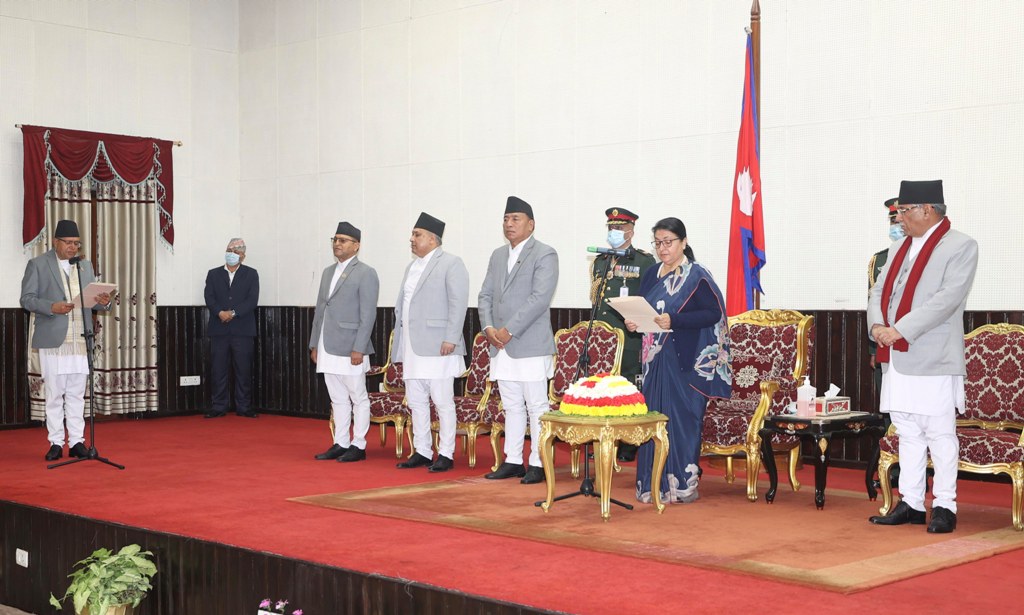 देवराज घिमिरे शपथ